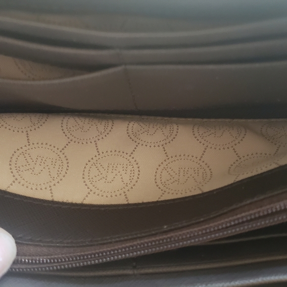 Michael Kors Accordion Style Zip Around Wallet - Picture 7 of 7